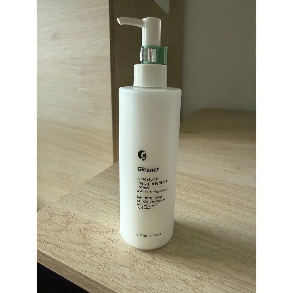 $28 Glossier Daily Perfecting Lotion Sandstone Body Lotion 8.4 oz